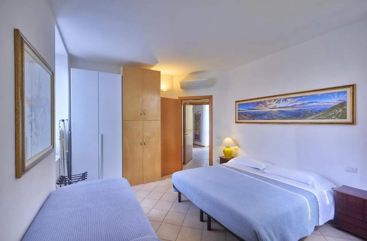 Casa Ferry Apartment Varenna